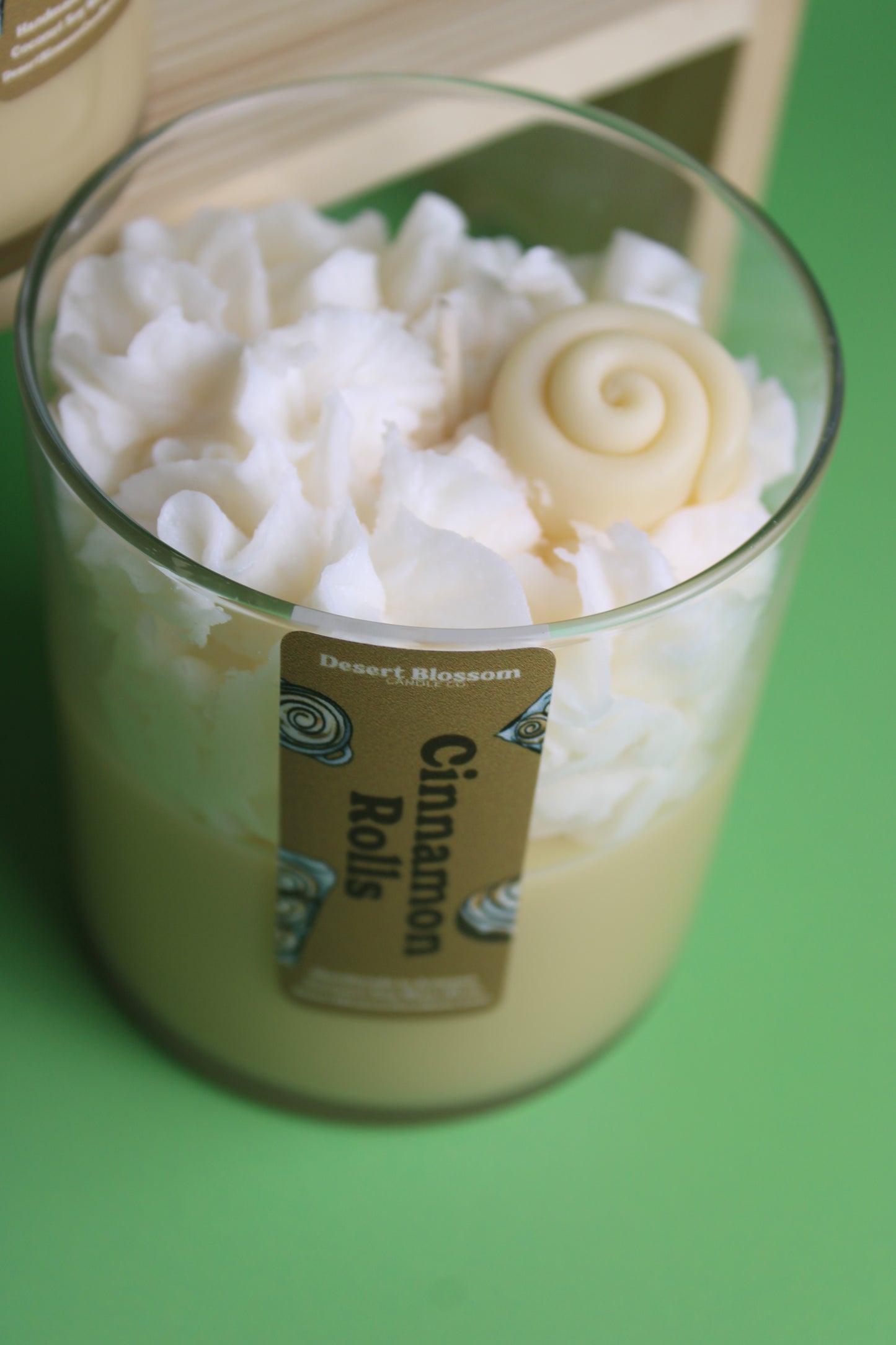 Cinnamon Rolls Candle