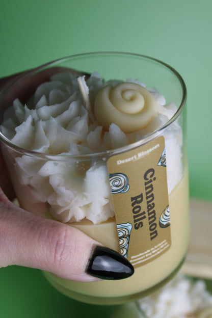 Cinnamon Rolls Candle