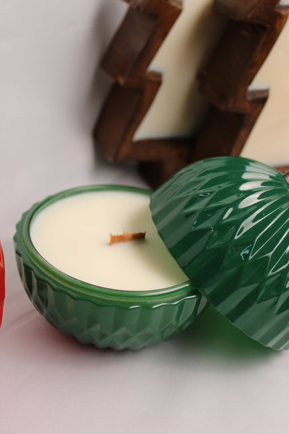 Green Ornament Apple Cardamom Crisp Candle